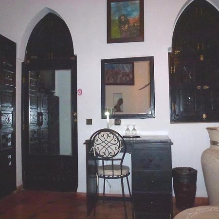 マラケシュ リヤド ラアルース Bed & Breakfast エクステリア 写真