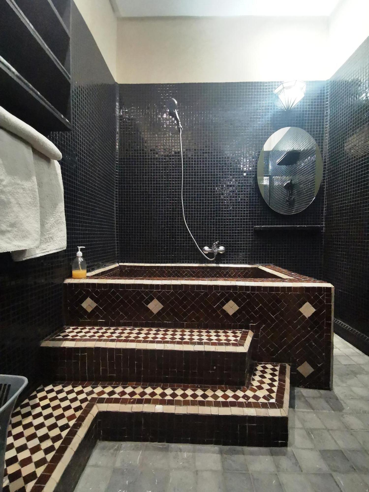 マラケシュ リヤド ラアルース Bed & Breakfast エクステリア 写真